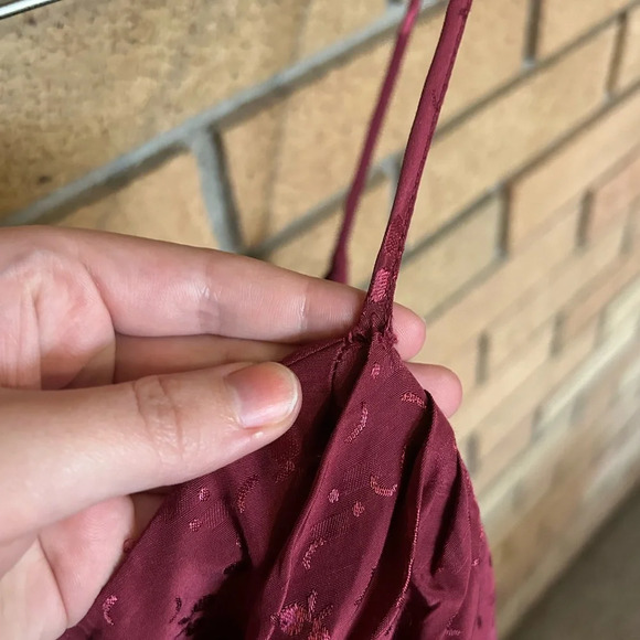 By Anthropologie Asymmetrical Slip Midi Dress Maroon Floral Printed Size 12 - Picture 6 of 13